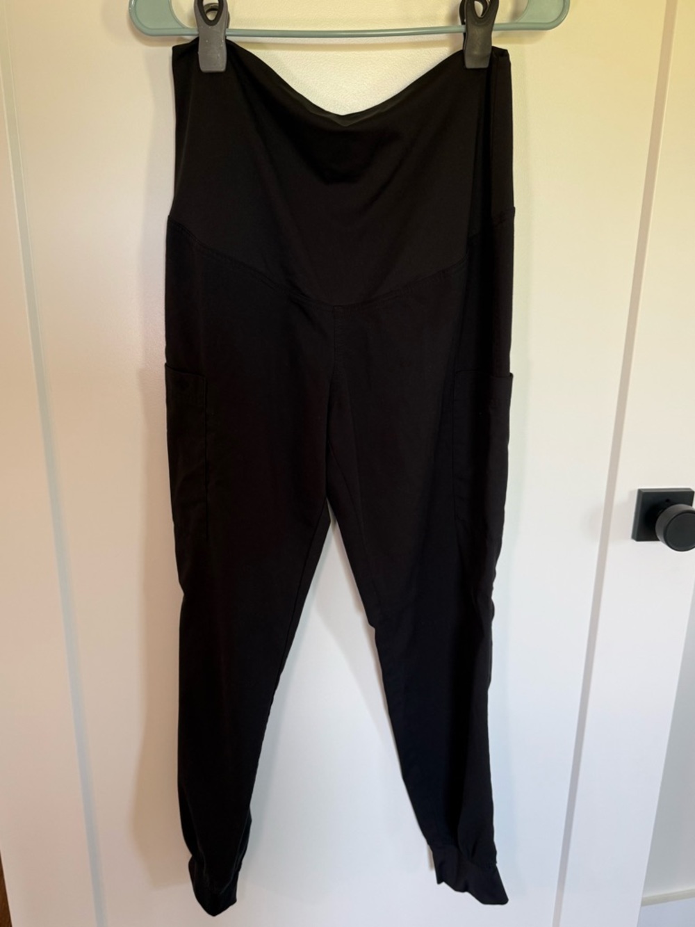 Med couture maternity scrub joggers